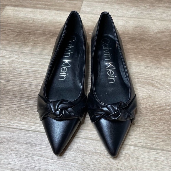 Kendy Pointed Toe Flat (Women)
Calvin Klein size 7 - Picture 4 of 4